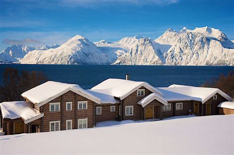 Explore Lyngen's Majestic Landscapes from the Comfort of the Magic Mountain Lodge